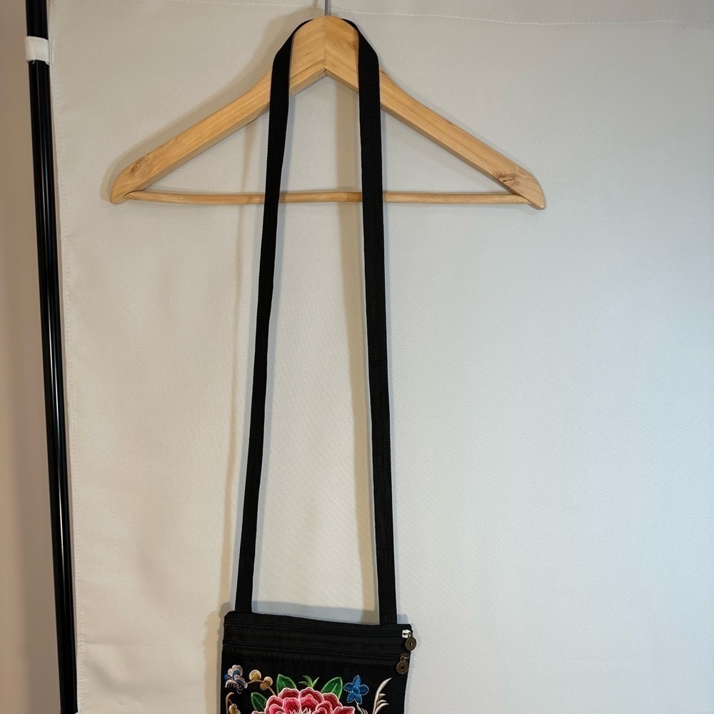 Vintage National Ethnic Boho Embroidery Flower Floral Black Canvas Crossbody Bag - Picture 6 of 8